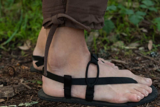 Offene Barfuß-Sandalen