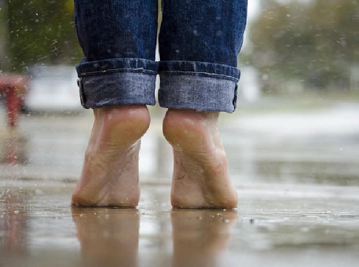Strong feet doing exercises